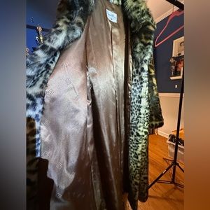 Pamela McCoy faux leopard fur